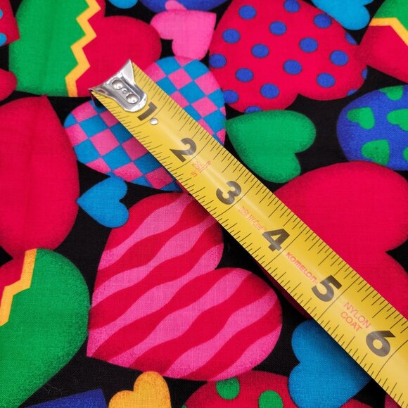 Cranston Hearts Splatter Cotton Fabric Multicolor 1 1/3 Yards x 54 Inch Wide - Picture 5 of 5